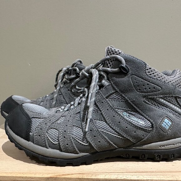 Columbia Women's Gray Athletic Shoes - Picture 4 of 5